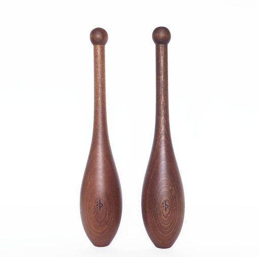 UK made Spalding ES Indian clubs with worldwide shipping.